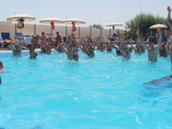 Azzurro Club Vacanze: Hotel Tokio Beach  - foto 11752.jpg