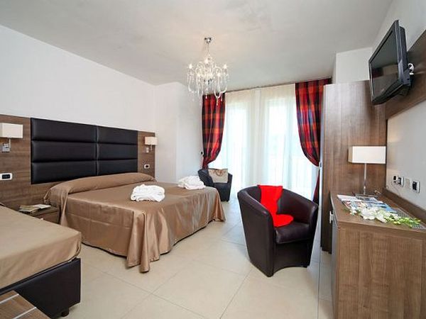 Hotel Buratti - foto 12890.jpg