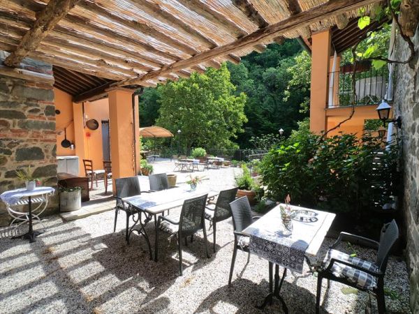 La Valle dei Castagni - foto 32242.jpg