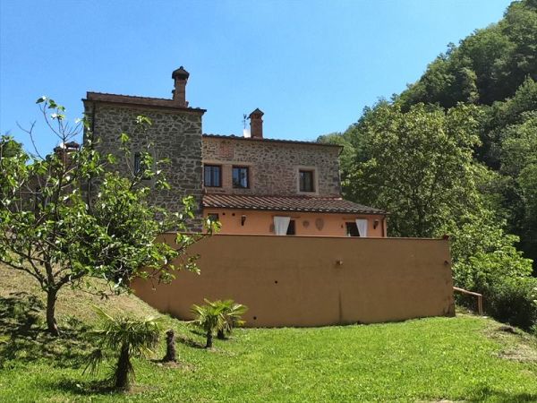 La Valle dei Castagni - foto 32243.jpg