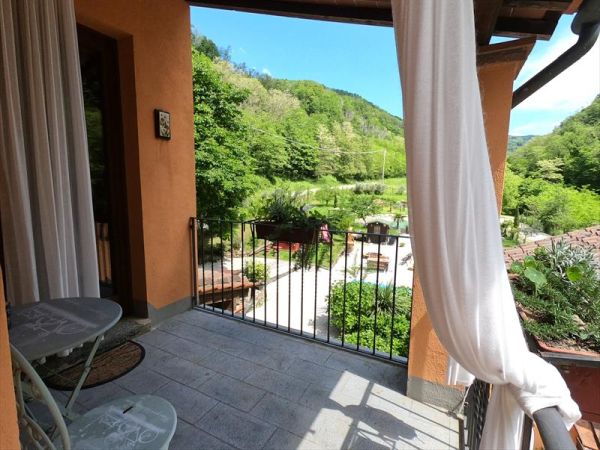 La Valle dei Castagni - foto 32248.jpg