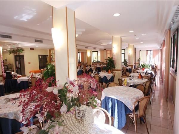 Hotel Colorado Rimini - foto 34841.jpg