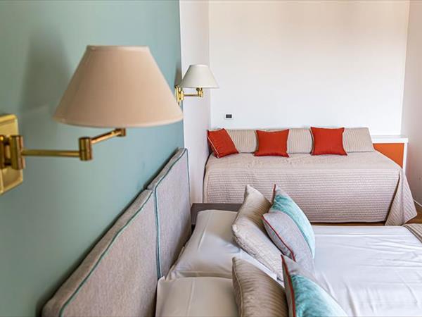 Hotel Punta Nord Est - foto 36136.jpg