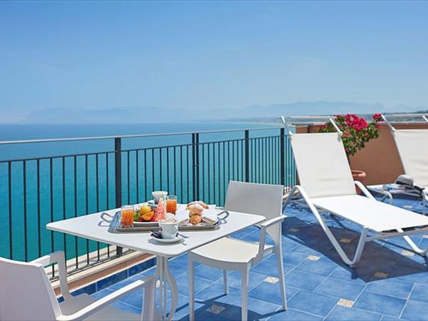 Hotel Punta Nord Est - foto 36149.jpg