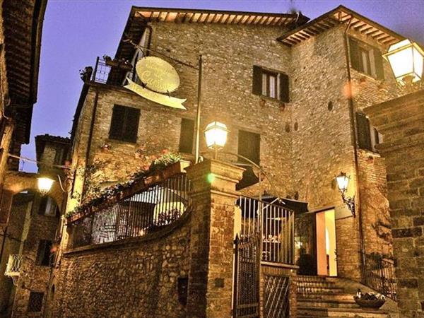 La Locanda Del Capitano - Family hotel Valtiberina, Montone (PG)