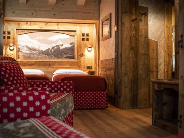 Ski and Spa Rooms - Chalet Francois in the pedestrian area, 150 m from lift with car park