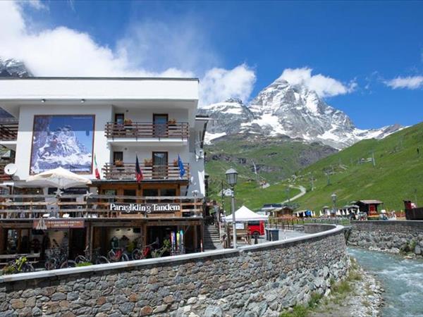 Family hotel Meuble’ Joli - Valtournenche (AO)