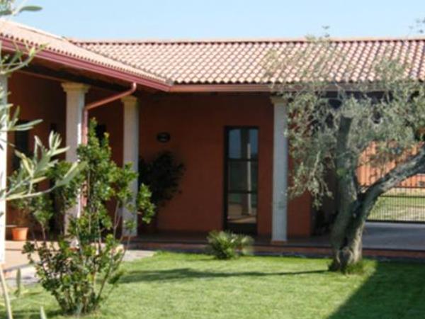 CuccuruAio’ B&B - Siamaggiore (OR)