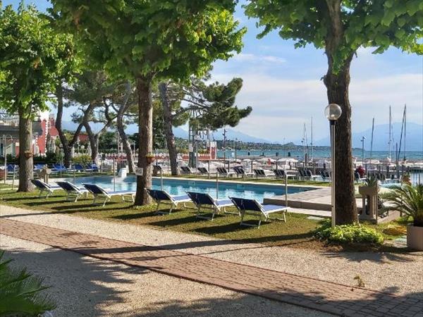 Villaggio Turistico dei Tigli - Padenghe sul Garda (BS)