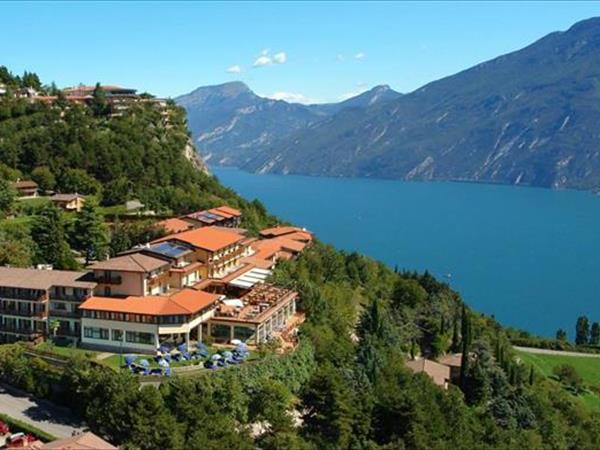 Hotel Pineta Campi - Tremosine Sul Garda (BS)