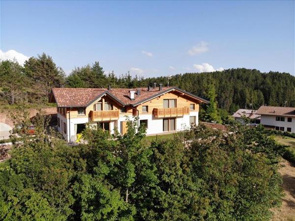 Bioagritur La Casa dei Trajeri - Agriturismo Dolomiti, Fai della Paganella (TN)