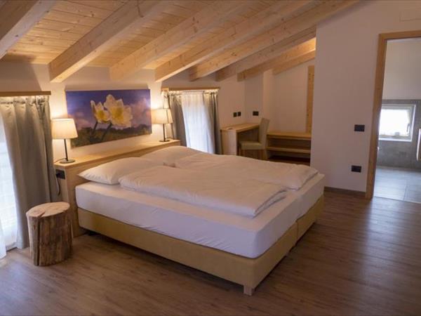 Agritur Piccolo Fiore B&B - Taio (TN)