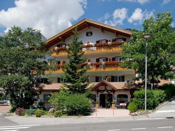 Family hotel Cristallo - Family hotel Marmolada, Vigo di Fassa (TN)