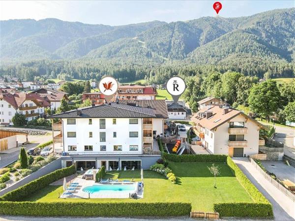 Family hotel B&B Feldmessner - Family hotel Plan de Corones, Brunico (BZ)