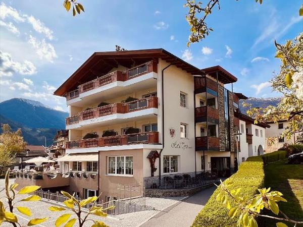 Hotel Tyrol - Malles Venosta (BZ)