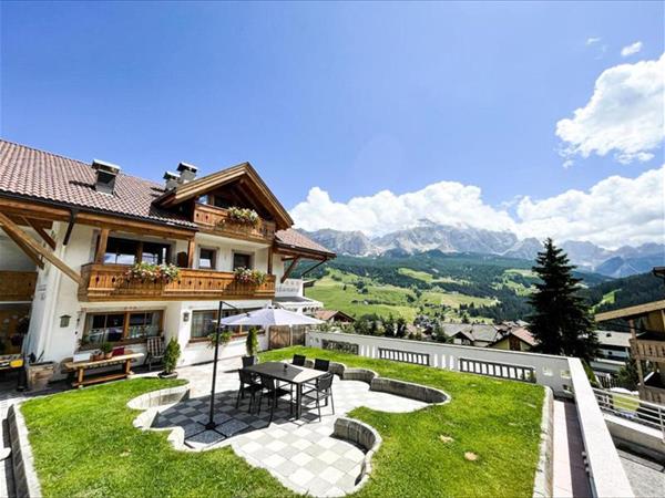 Ciasa Montanara - Family hotel Alta Badia, Badia (BZ)