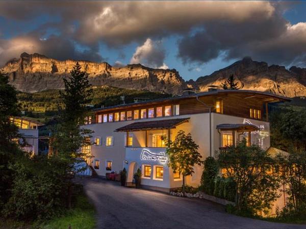 Dolomit Boutique Hotel - Family hotel Dolomiti, Badia (BZ)