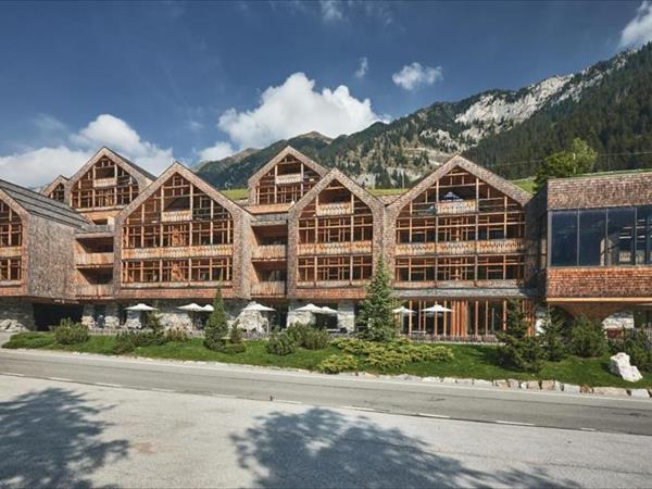 Tenne Lodges - Family hotel Sud Tirolo, Racines (BZ)