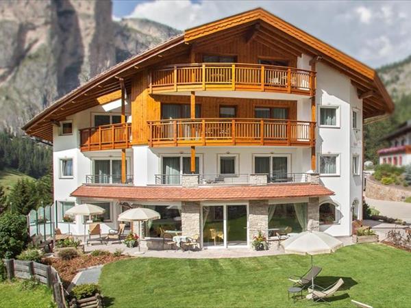 Family hotel Garni Aghel - Selva di Val Gardena (BZ)