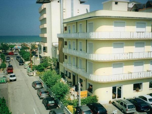 Hotel Rivamare