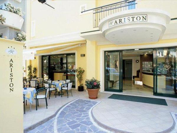 Family hotel Ariston