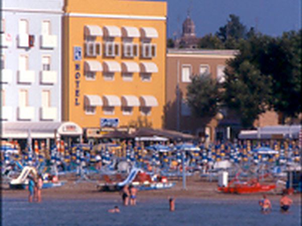 Family hotel Amelia