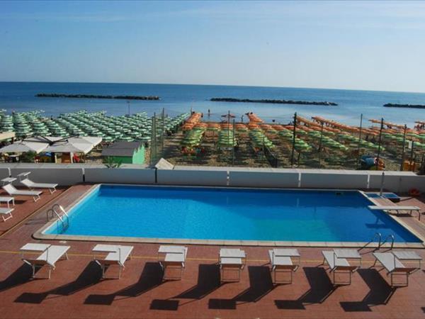 Hotel Embassy  - Pesaro (PU)