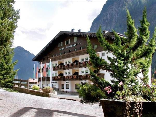 Family hotel Grohmann - Family hotel Marmolada, Campitello di Fassa (TN)