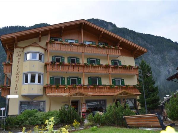 Hotel Ladina  - Family hotel Marmolada, Campitello di Fassa (TN)