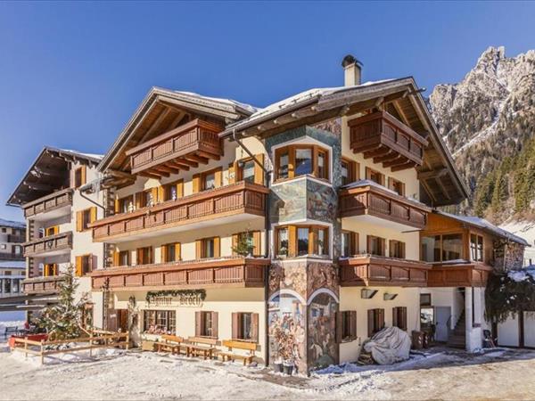 Agritur BrochSi apre in una nuova finestra - San Martino di Castrozza (TN)