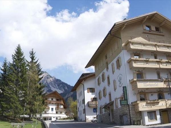 Albergo Genziana - Family hotel Val Badia, Marebbe (BZ)