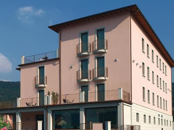 International Hotel  - Iseo (BS)