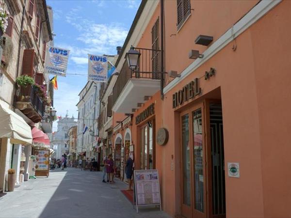 Family hotel Loreto