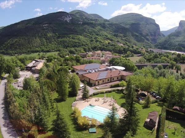 Family hotel Le Grotte - Genga (AN)