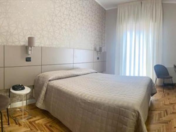 Royal Hotel - Calabria, Cosenza (CS)