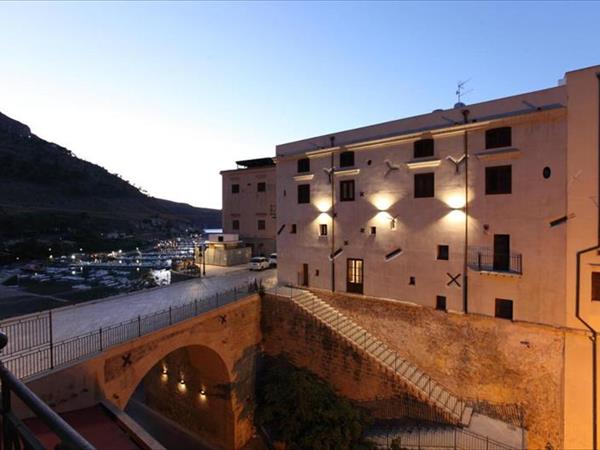 Sopra Le Mura - Family hotel Riserva dello Zingaro, Castellammare del Golfo (TP)