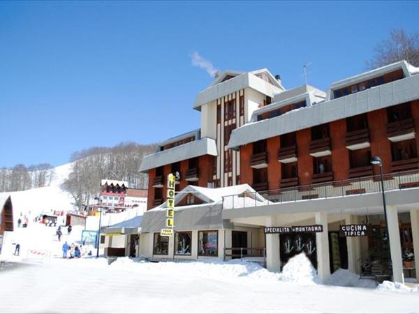 Family hotel Togo Palace Terminillo