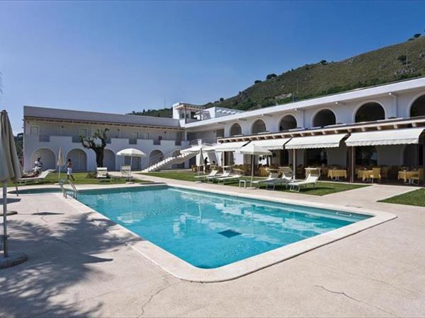 Family hotel Grotta Di Tiberio