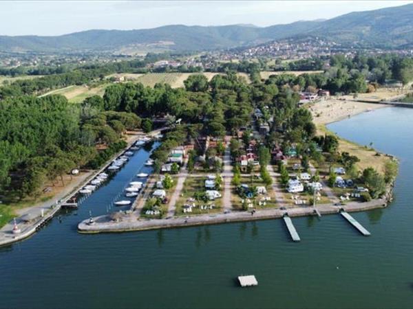 Camping Village Punta Navaccia - Campeggio Val di Chiana, Tuoro sul Trasimeno (PG)